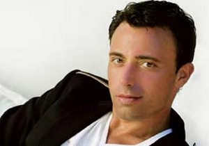 Sandal, Kral TV Müzik Ödülleri'nden çekildi; Tarkan'ı suçladı