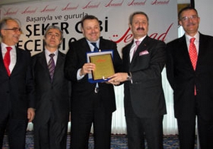 'Müjde yok ama fıkra anlatayım'