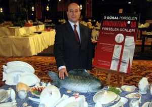 'Aşçı Çin'den porselen bizden'