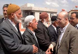 'Benden iş istiyor sunuz, üzülüyorum'