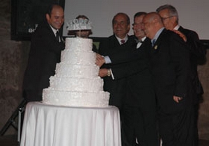 15.nci yıldönümüne görkemli kutlama