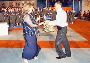 Sabancı dans şovu yapacak