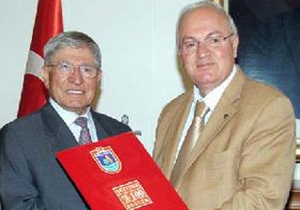 İşte örnek hayırsever
