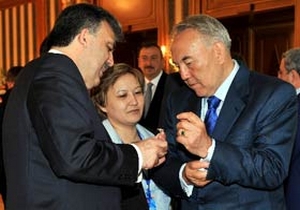 Nazarbayev 400 işadamı ile tekstil ve tarımda işbirliğine geliyor