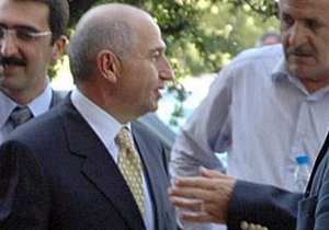1 milyon doları niçin verdi?