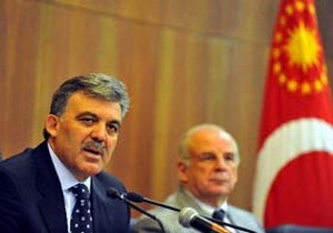 Gül, sözleşmeli er yasasını onayladı