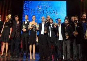 Altın Portakal'da 'Beyin özürlüler'