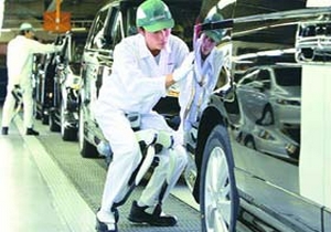 Otomobil fabrikada satılıyor