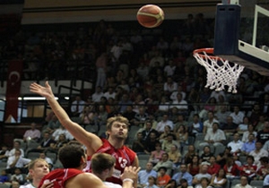 12 Dev Adam Şampiyon