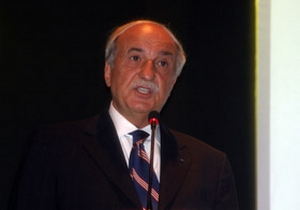 Özyeğin'den e-maille teşekkür