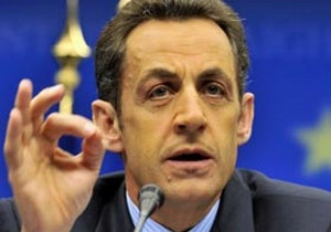 Sarkozy, Renault Genel Müdürü ile görüşecek