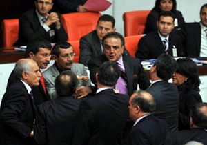 BDP'li Sırrı Sakık'a şok