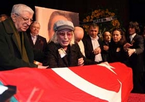 'Yüksek vergi öldürür'