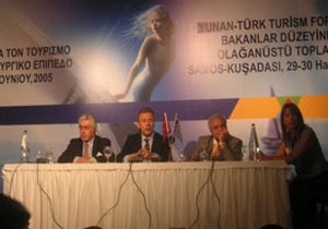 Yunanistan'dan 1 milyon turist bekleniyor