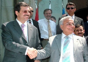 TOBB'dan Yeşil Türbe'ye 1.5 milyon YTL