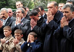 Devlet; Doğramacı için Kocatepe Camii'nde