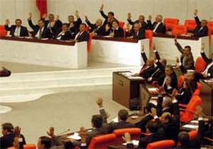 CHP Tüpraş ihalesini Meclis'in gündemine getirdi