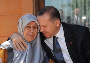‘Yüreğim ağzımda Tayyibimi bekliyorum’