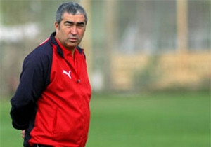 Samet Aybaba: Kardeşim Adnan futboldan anlamaz!