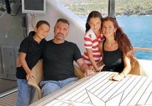 Erdal Acar ve Emel Acar 5 dakikada boşandı