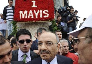 1 Mayıs'ta işçiler Taksim'de