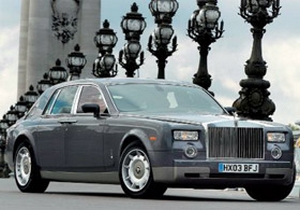 700 bin Euro’luk Rolls-Royce için ‘kapalı oda’da satış formülü