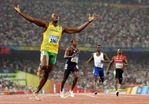 Bolt'tan 200 metrede de Dünya Rekoru