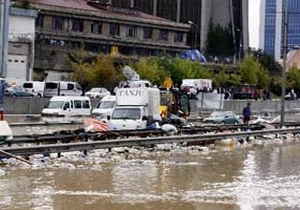 Bu nasıl mevzuat! Ayamama Deresine okul!