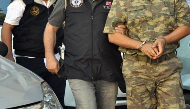 210 asker gözaltına alındı: Aralarında albay, yarbay ve binbaşı var