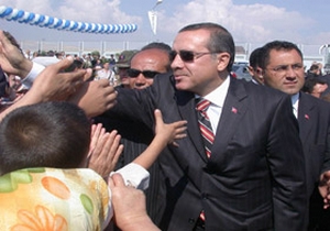 'Tayyip Bey, 'Cumhurbaşkanlığına aday değilim' dedi'. Peki hedefi ne?
