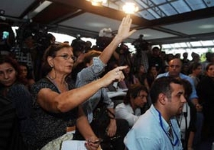 Galada 'Kürtçe film' tartışması