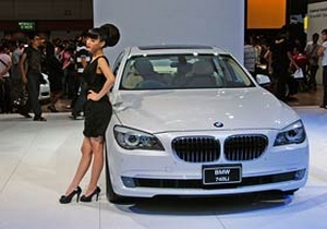 Kur artışı BMW’nin 1000 aracını eritti