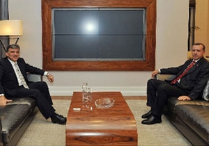 Gül ve Erdoğan görüşmesi ertelendi