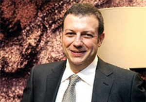 Nişantaşı pahalı diye Paris'e kaçtı