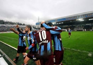 Trabzon, Denizliyi de yendi