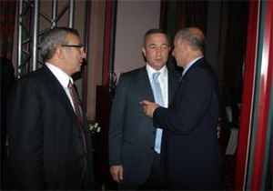 Bermek patronları yanına aldı