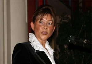 Dinçer KAGİDER başkanı gibi