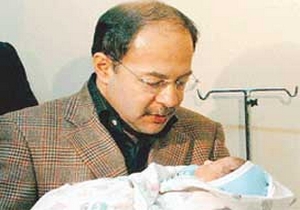 Kabinenin çocuk rekortmeni bakan