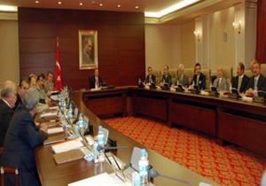 Dericiler, 'sümen altı' etmediler