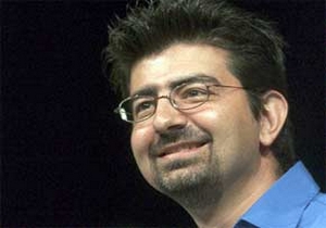 Milyarları internetten 'indirdiler'