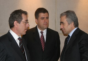 Bakan Şener'in 9 bin YTL maaş isyanı