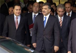 Cazibe merkezleri yaşadı