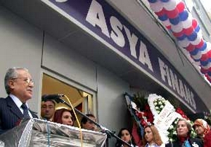 Asya Finans ilk 10'a girmeyi hedefliyor