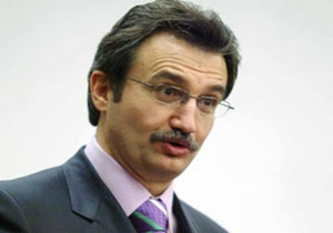 Tüzmen: Bürokrasi kamburunu kaldırıyoruz