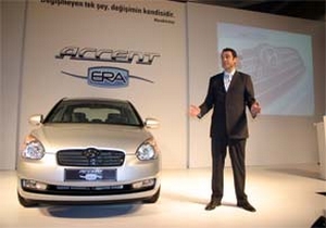 Hyundai, garantisi biten araçları içinde müşterinin yanında