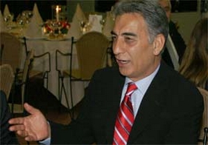 Polat, Ege Seramik'i satıyor