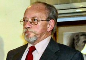 Alp Yalman adaylığını açıkladı