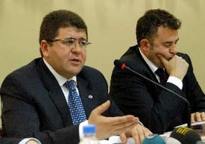 Türkiye'nin en önemli üç sorunu; işsizlik, terör, yolsuzluk ve rüşvet