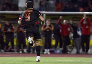 Kral, Saray'dan kovuldu!