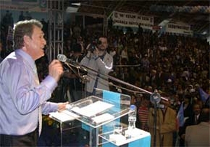 Yüksek faiz-düşük kur uyarısı